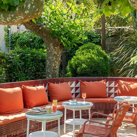 Hotell De Silhouette Biarritz
