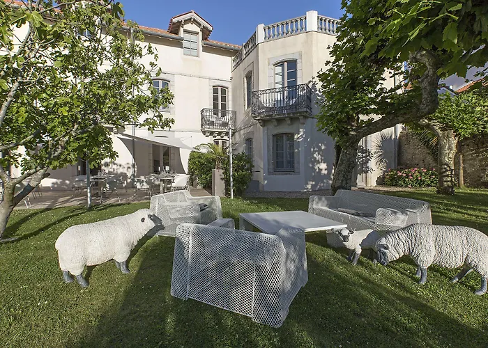 Ξενοδοχείο De Silhouette Μπιαρίτζ