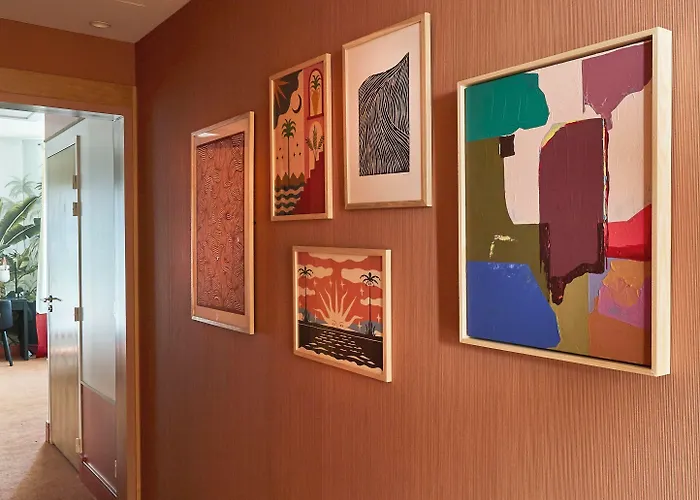 De Silhouette Отель Биарриц