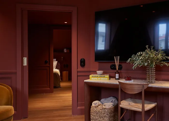 Ξενοδοχείο De Silhouette 4*