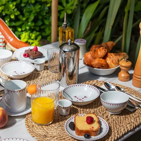 De Silhouette Μπιαρίτζ