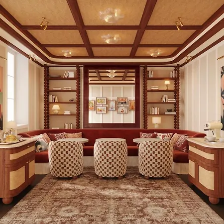 De Silhouette מלון