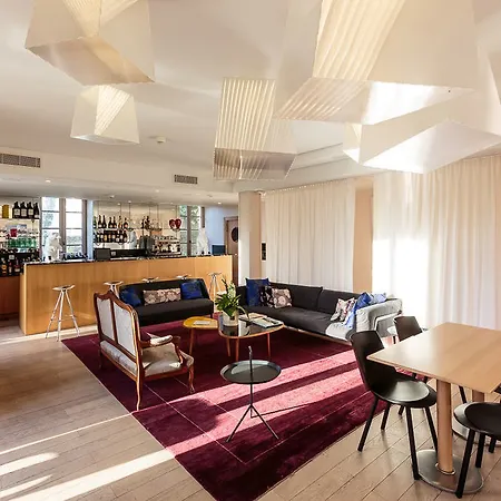 De Silhouette Hotell Biarritz
