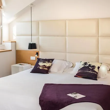 De Silhouette Hotell Biarritz