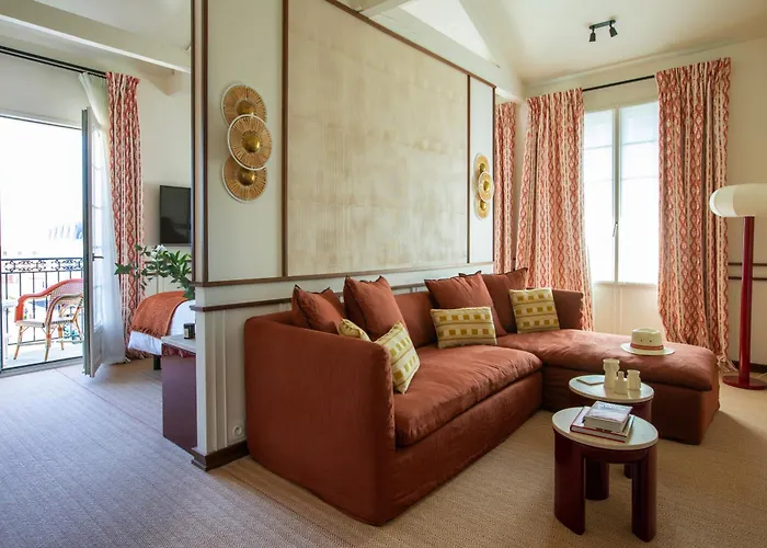 De Silhouette מלון 4*