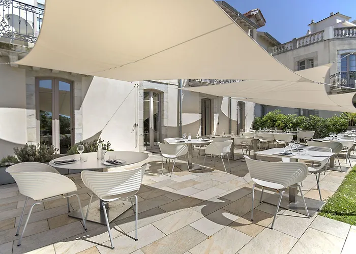 De Silhouette מלון