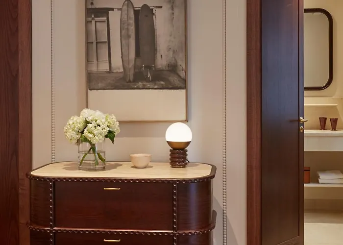 Szálloda De Silhouette